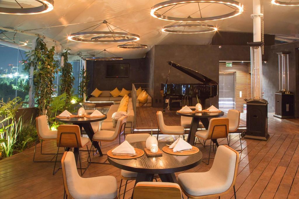 金宝套房酒店 墨西哥城 外观 照片 The interior of the restaurant